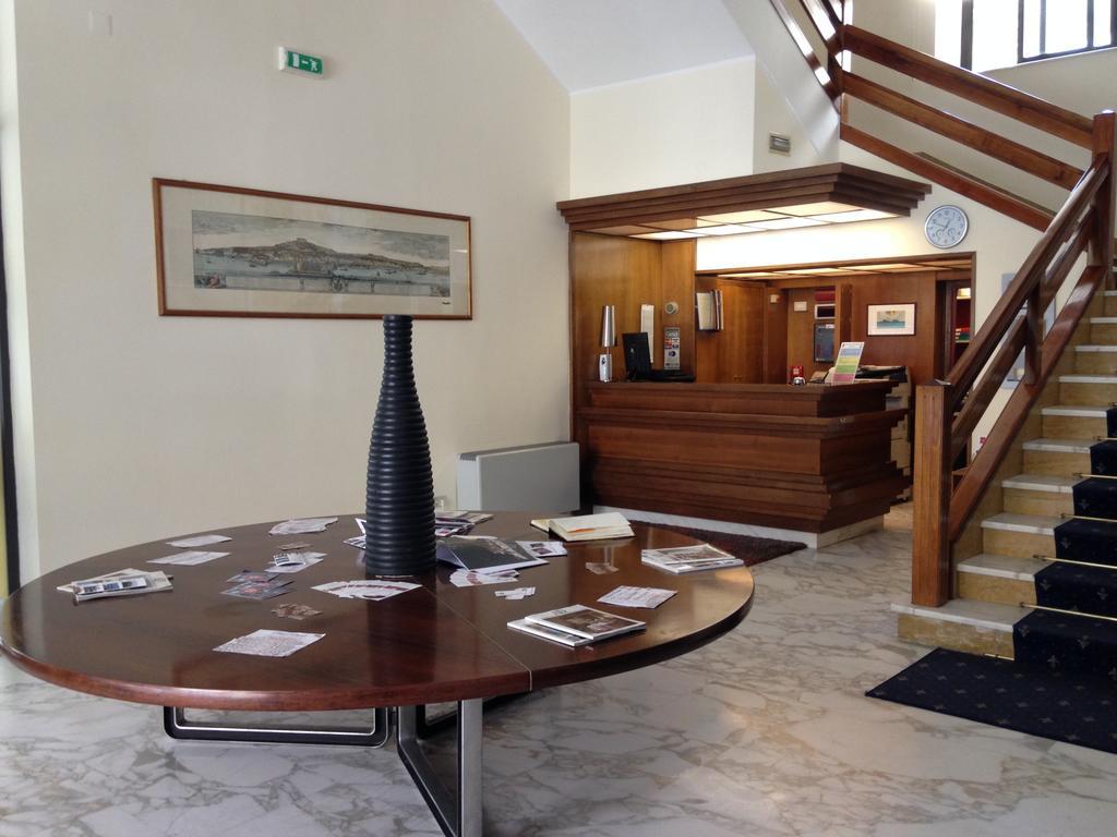 Hotel Mediterraneo Chianciano Terme Exterior photo