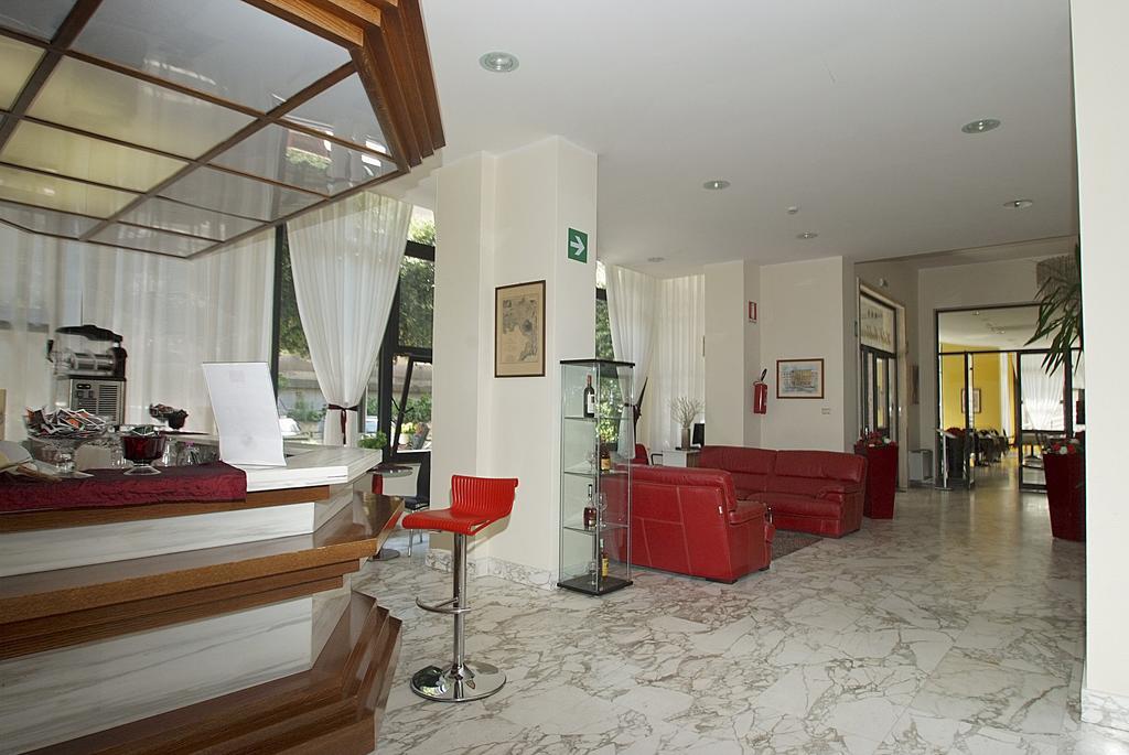 Hotel Mediterraneo Chianciano Terme Exterior photo
